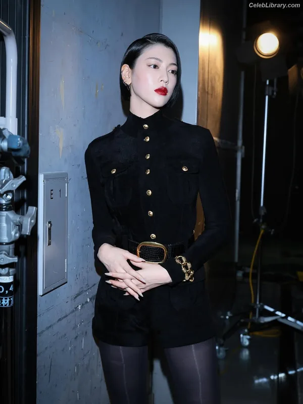 Ayaka Miyoshi photo 22 of 1210