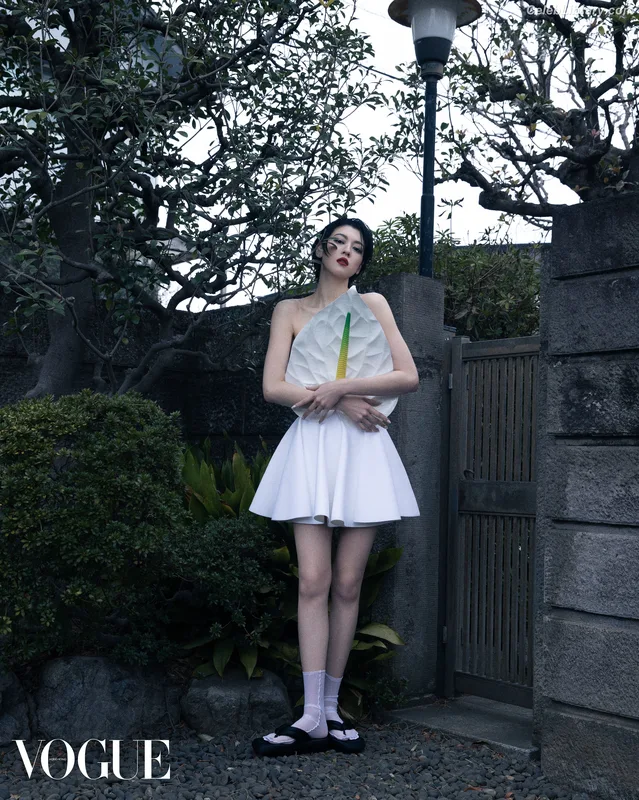 Ayaka Miyoshi photo 2 of 1210