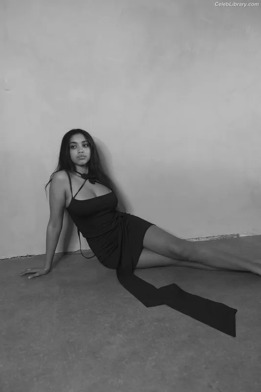 Ayana Doucouré photo 2 of 50