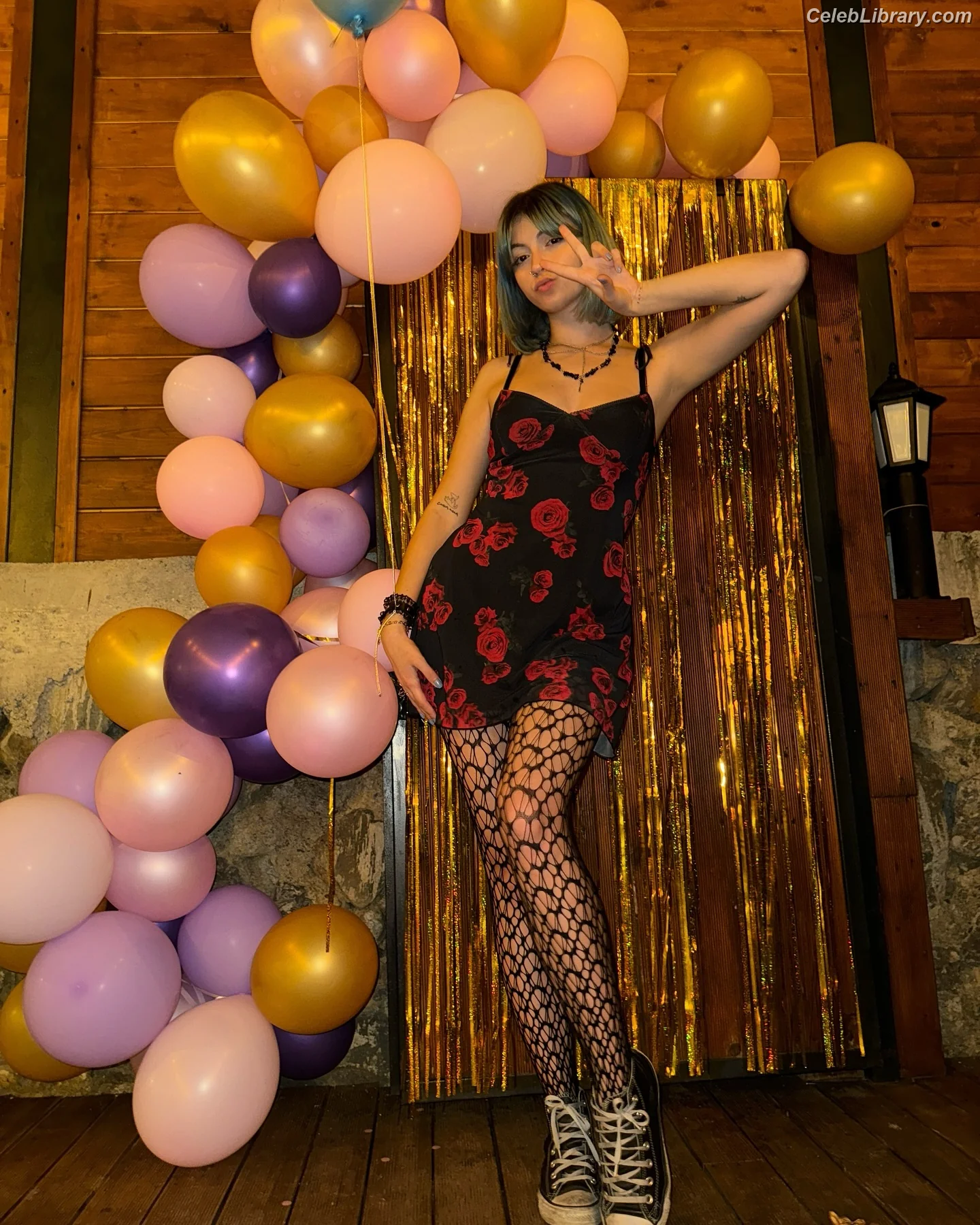 Ayça Tilki photo 11 of 77