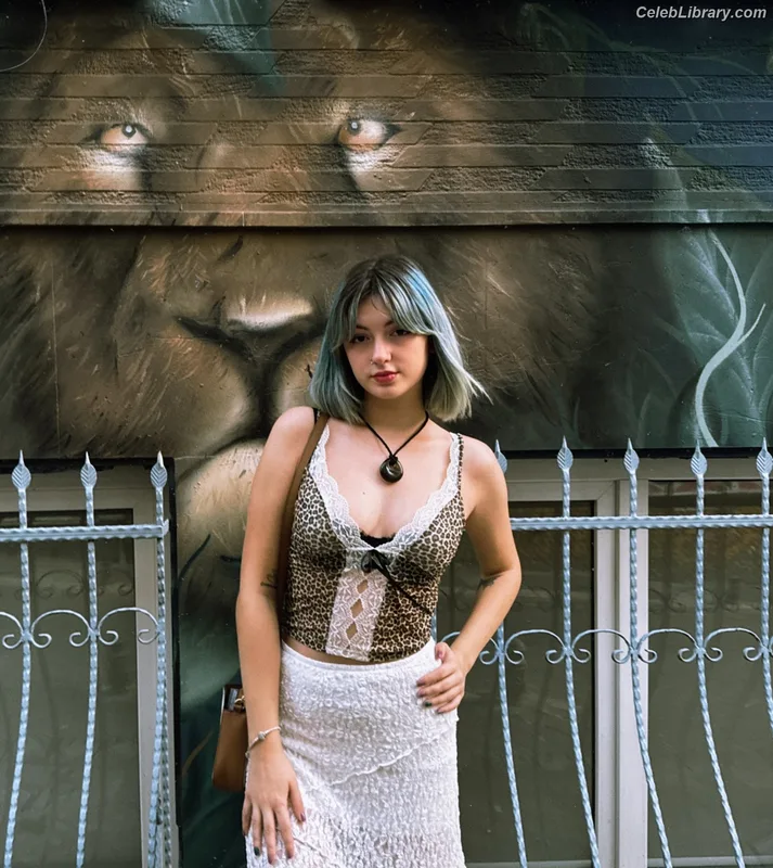 Ayça Tilki photo 12 of 78