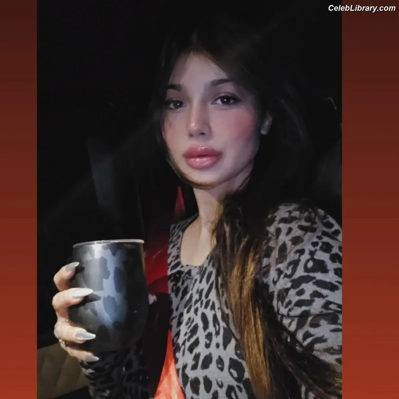 Ayesha Takia photo 17 of 55