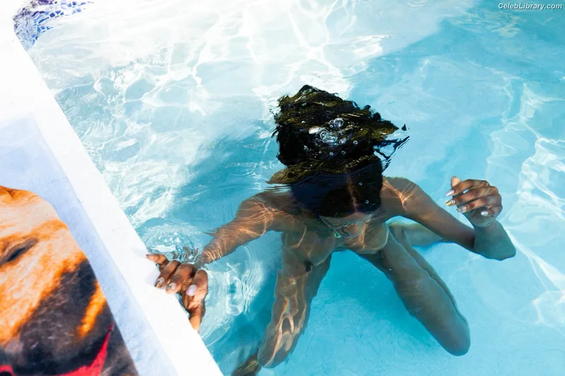 Azealia Banks photo 19 of 25