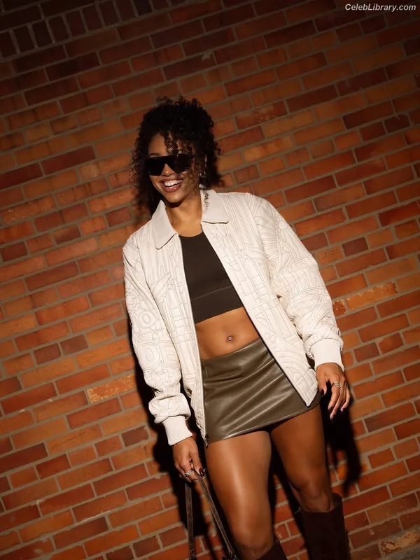 Azzi Fudd photo 20 of 53