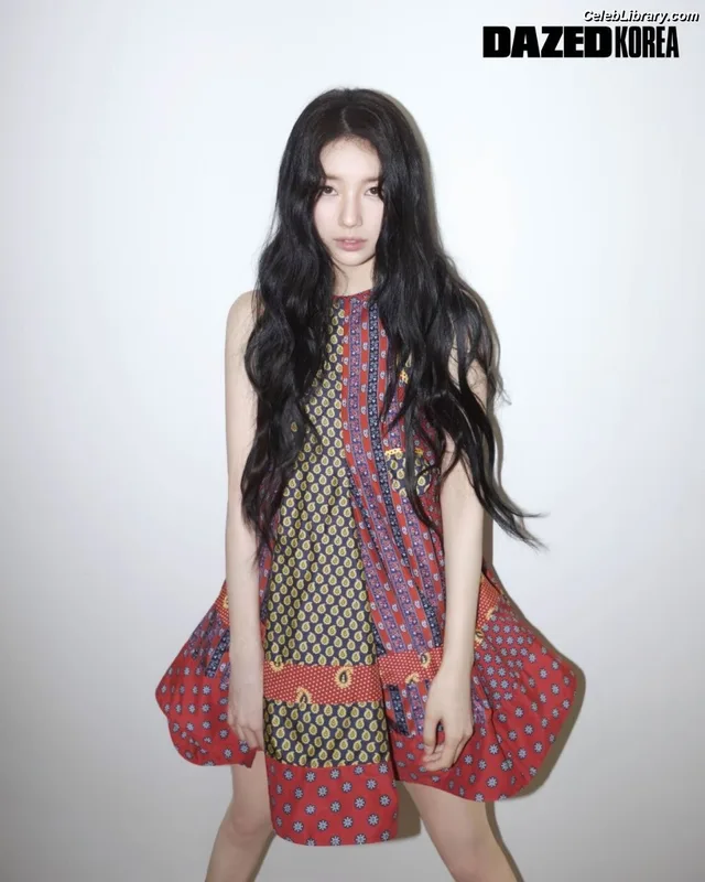 Bae Suzy photo 23 of 119