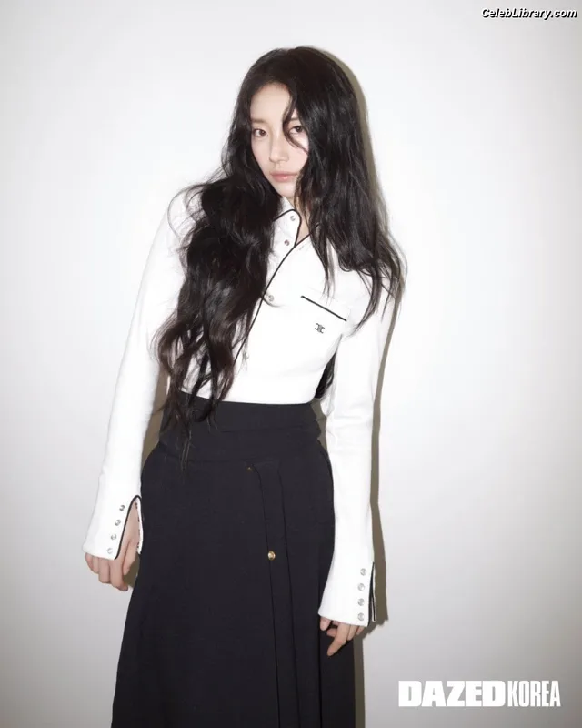 Bae Suzy photo 4 of 119