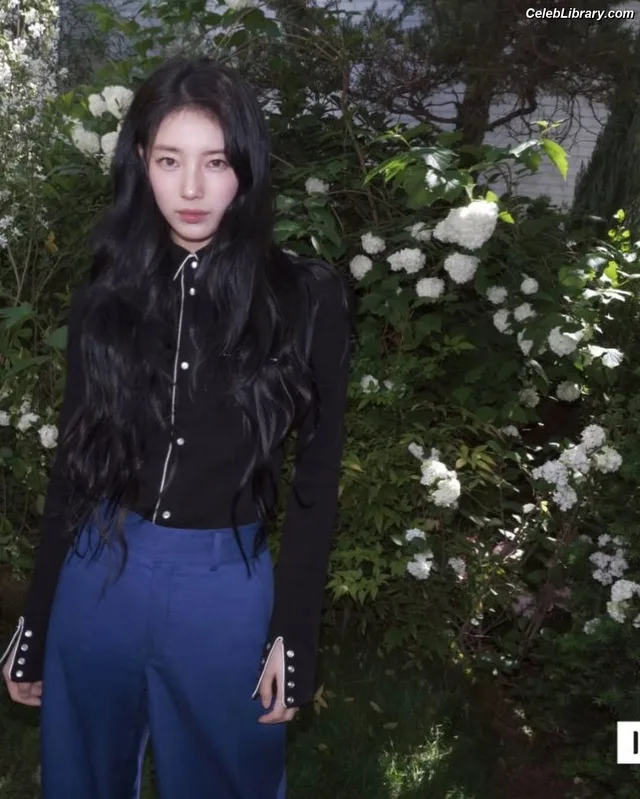 Bae Suzy photo 7 of 119