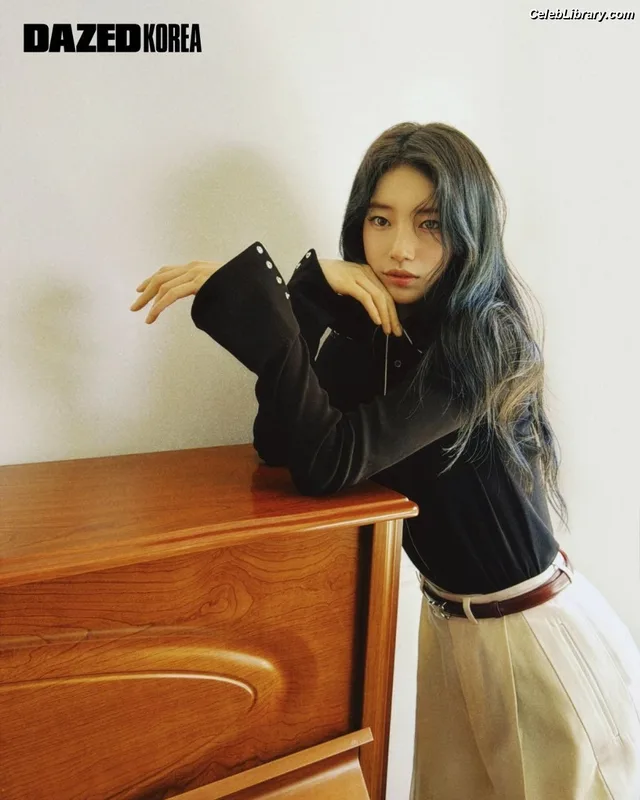 Bae Suzy photo 8 of 119