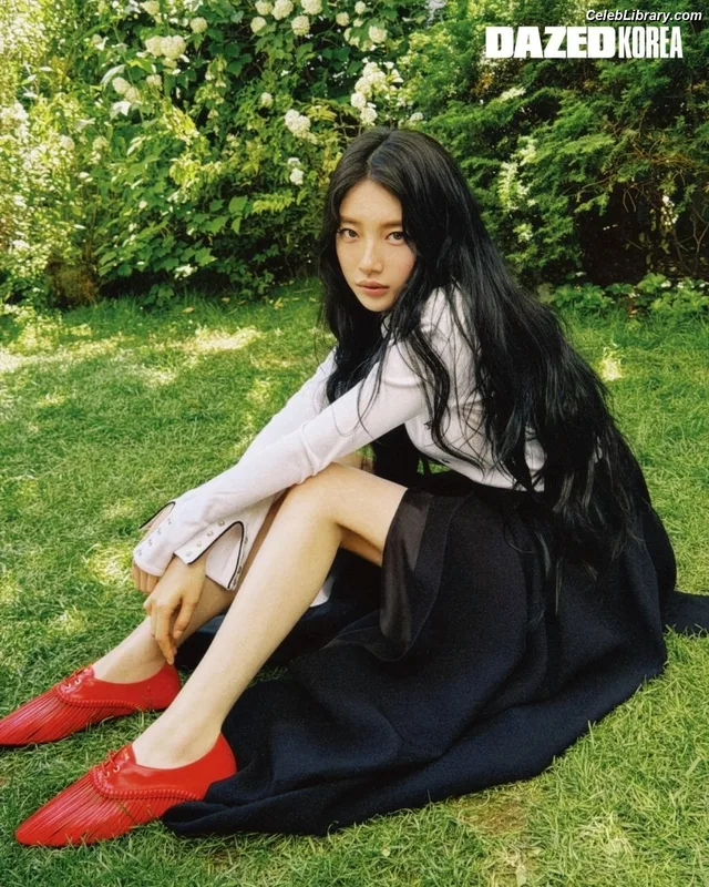 Bae Suzy photo 9 of 119