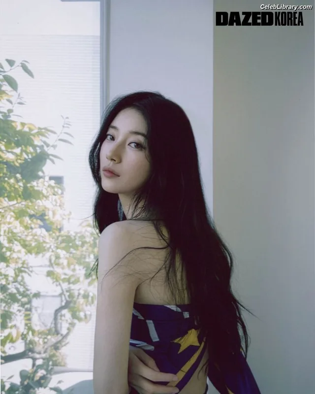 Bae Suzy photo 11 of 119