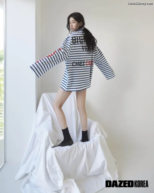 Bae Suzy photo 12 of 119