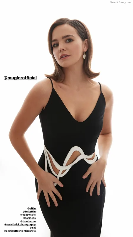 Bailee Madison photo 20 of 422