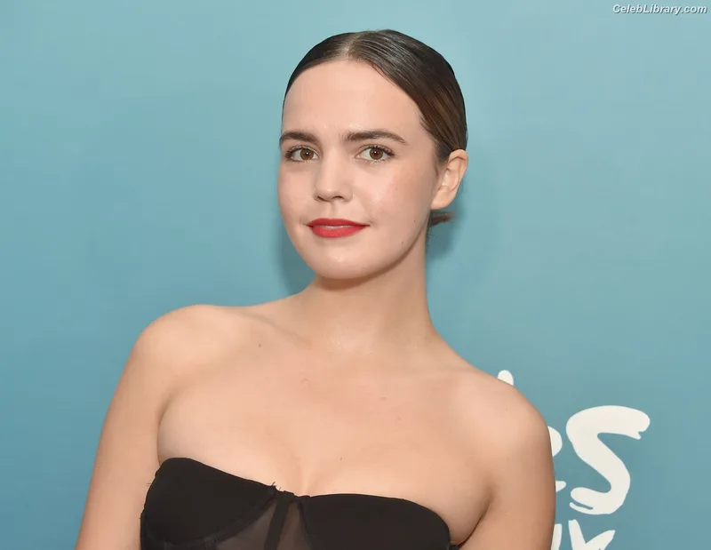 Bailee Madison photo 13 of 422