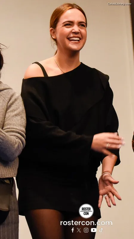 Bailee Madison photo 20 of 422