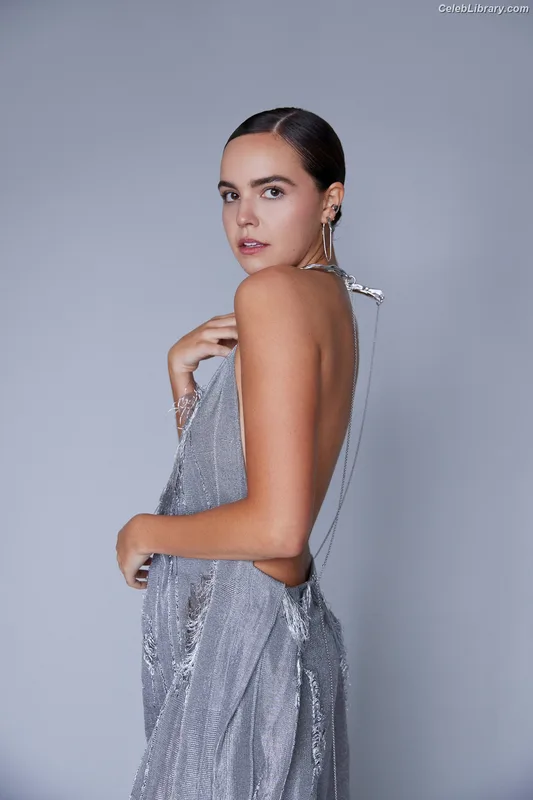 Bailee Madison photo 19 of 422
