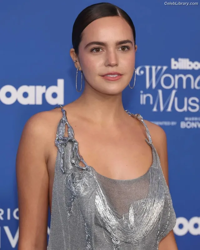 Bailee Madison photo 21 of 422