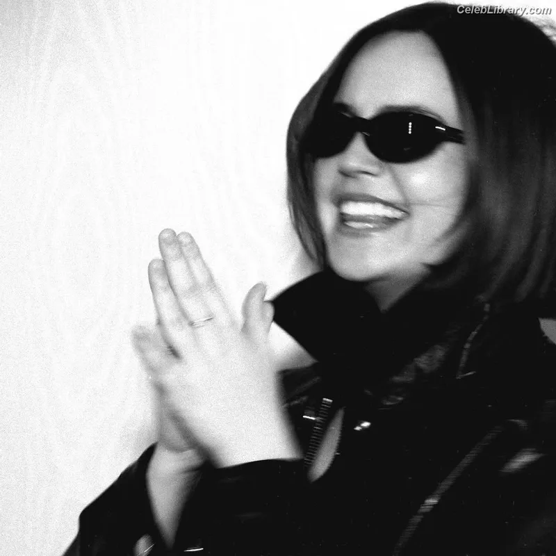 Bailee Madison photo 20 of 422