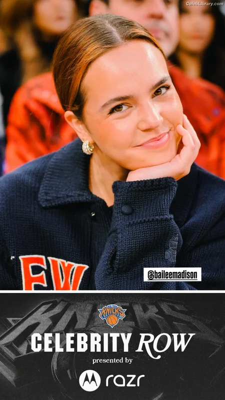 Bailee Madison photo 8 of 422