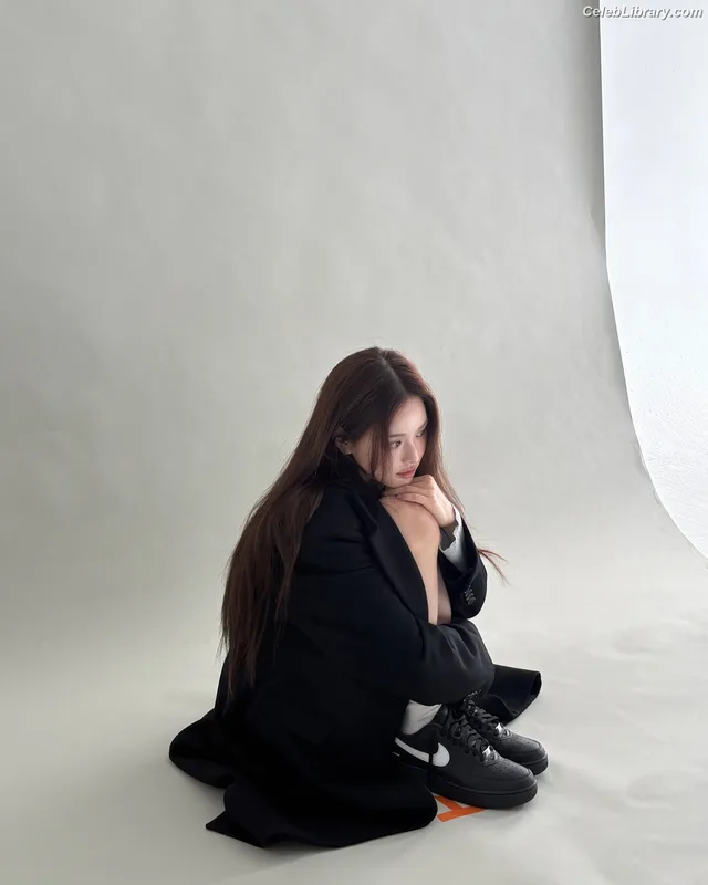 Bang Jeemin (izna) photo 12 of 49