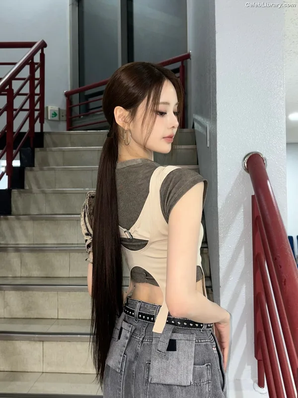 Bang Jeemin (izna) photo 18 of 49