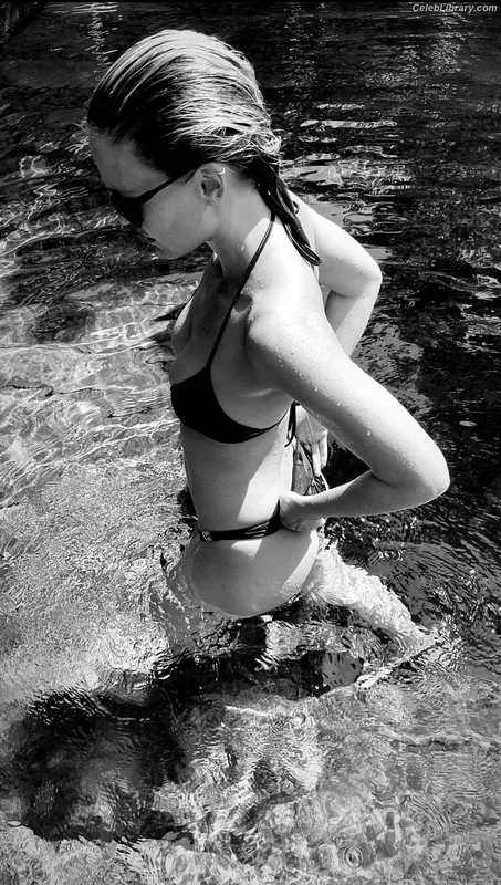 Bar Refaeli photo 24 of 422