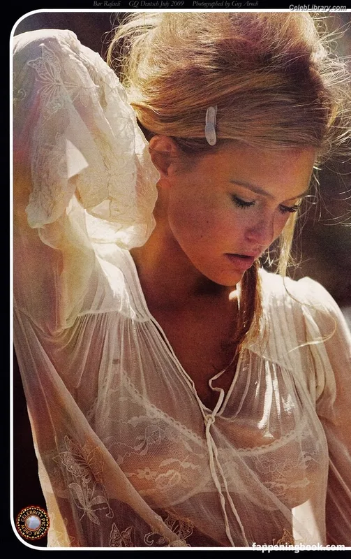 Bar Refaeli photo 4 of 422