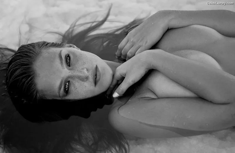 Bar Refaeli photo 14 of 422