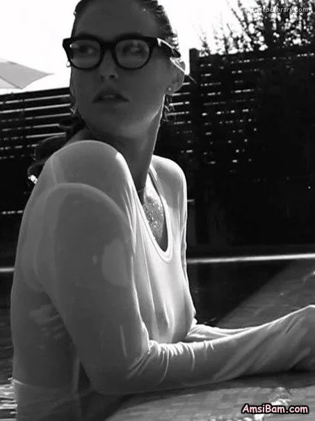Bar Refaeli photo 22 of 422