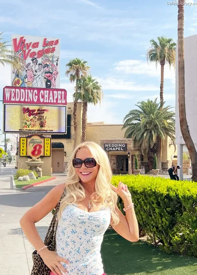 Barbara Alyn Woods