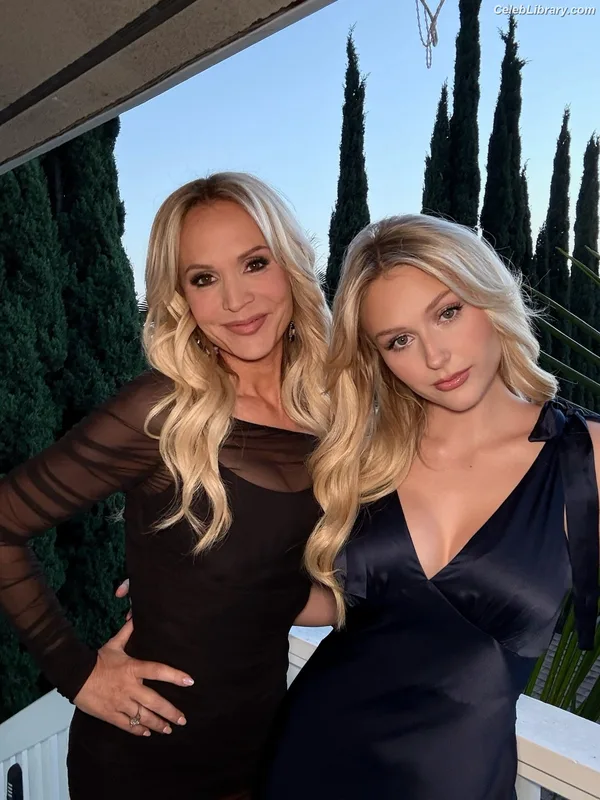 Barbara Alyn Woods photo 2 of 92