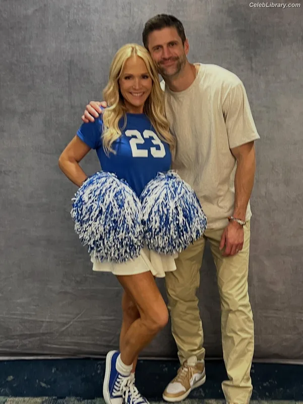 Barbara Alyn Woods photo 24 of 92