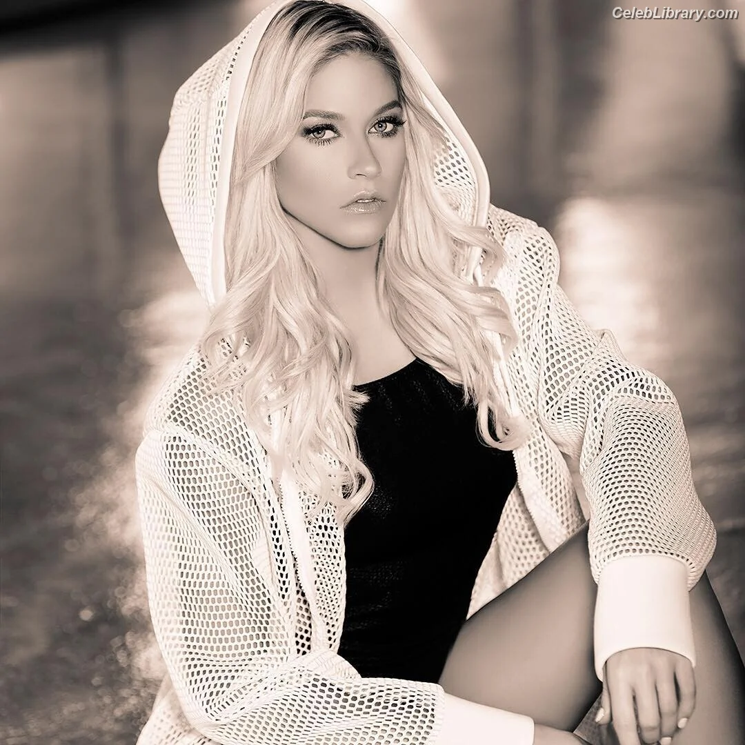 Barbie Blank photo 15 of 1878