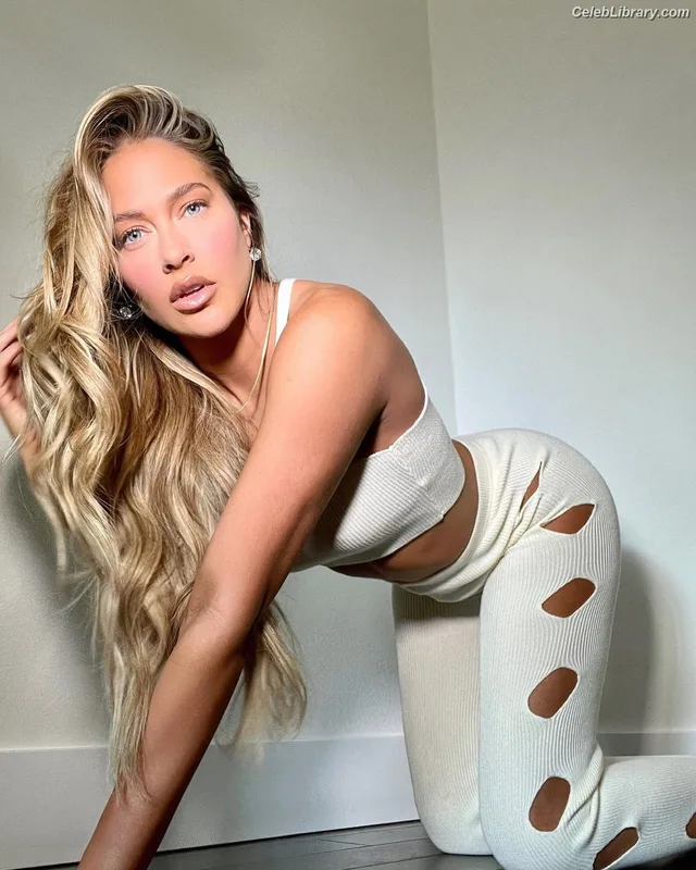 Barbie Blank photo 19 of 1881