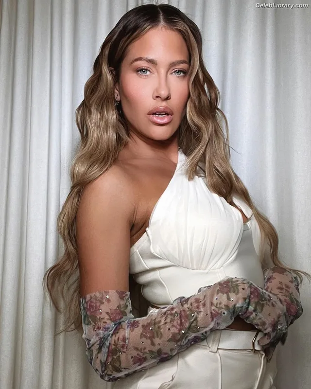 Barbie Blank photo 5 of 1881
