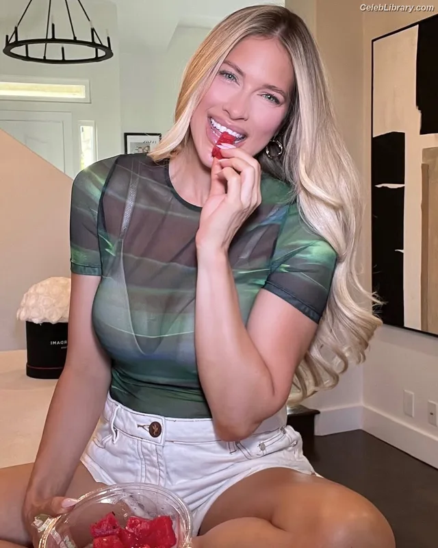 Barbie Blank photo 18 of 1881