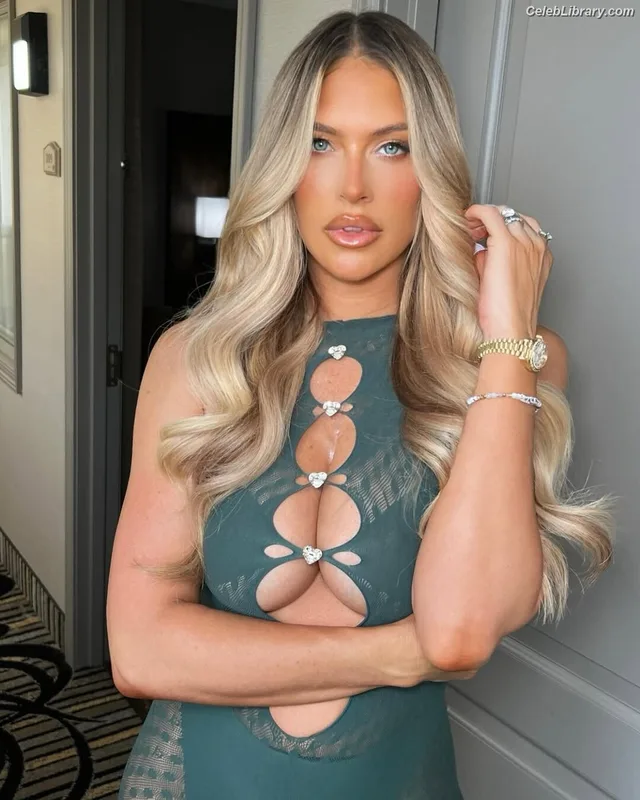 Barbie Blank photo 14 of 1881