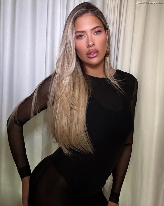 Barbie Blank photo 14 of 1881