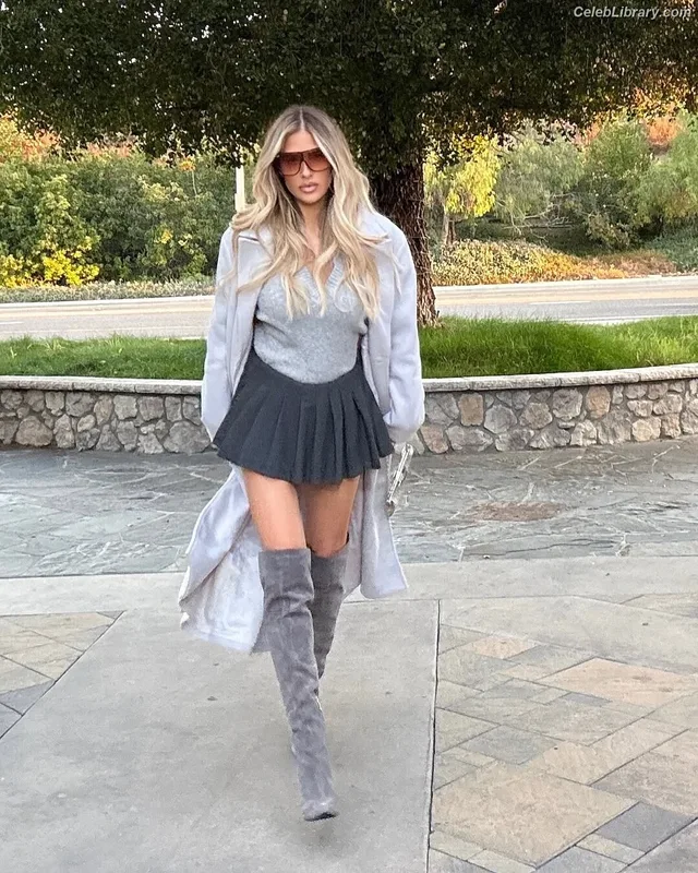 Barbie Blank photo 15 of 1881