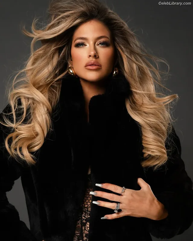 Barbie Blank photo 3 of 1881