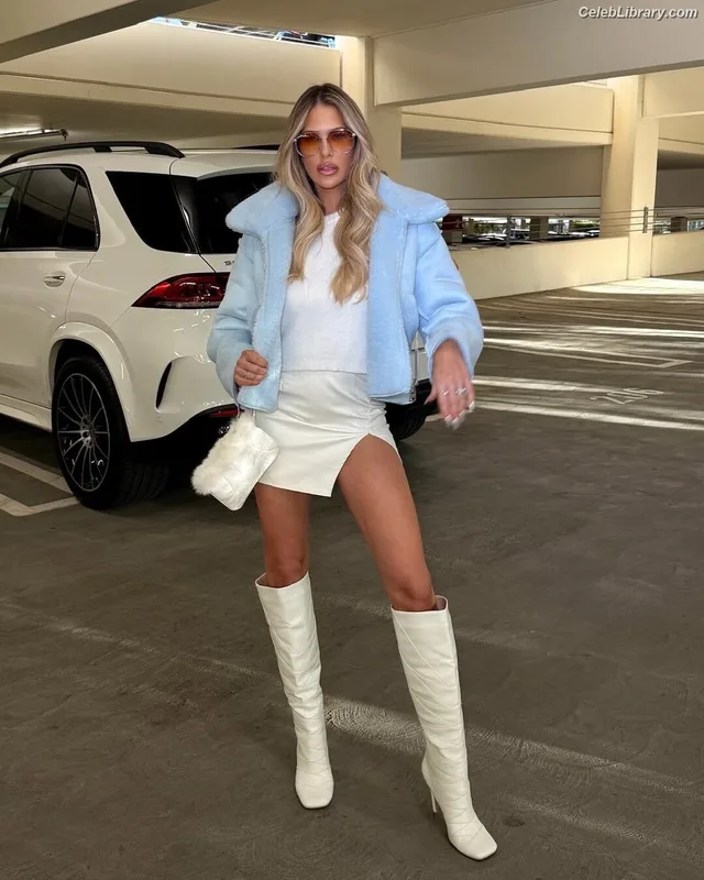 Barbie Blank photo 14 of 1881