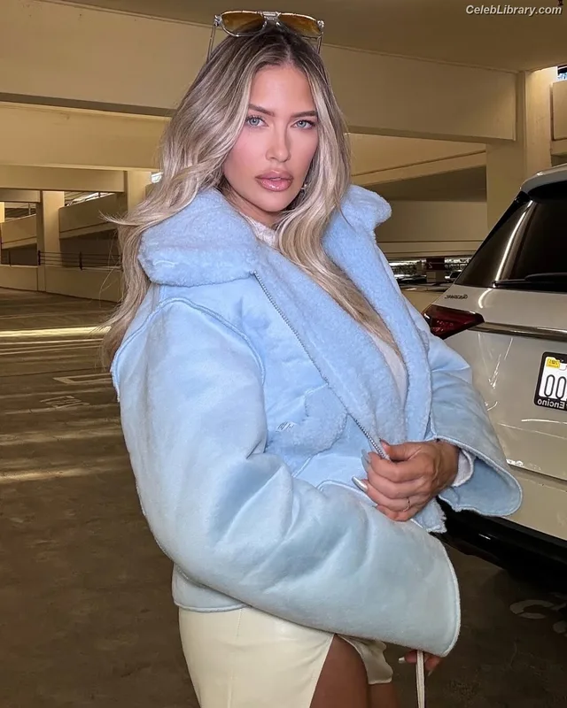 Barbie Blank photo 15 of 1881