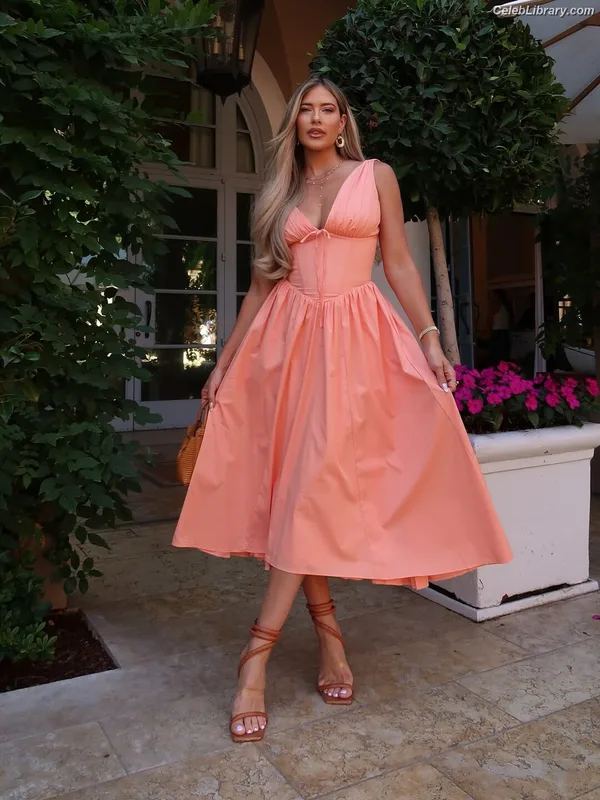 Barbie Blank photo 13 of 1881