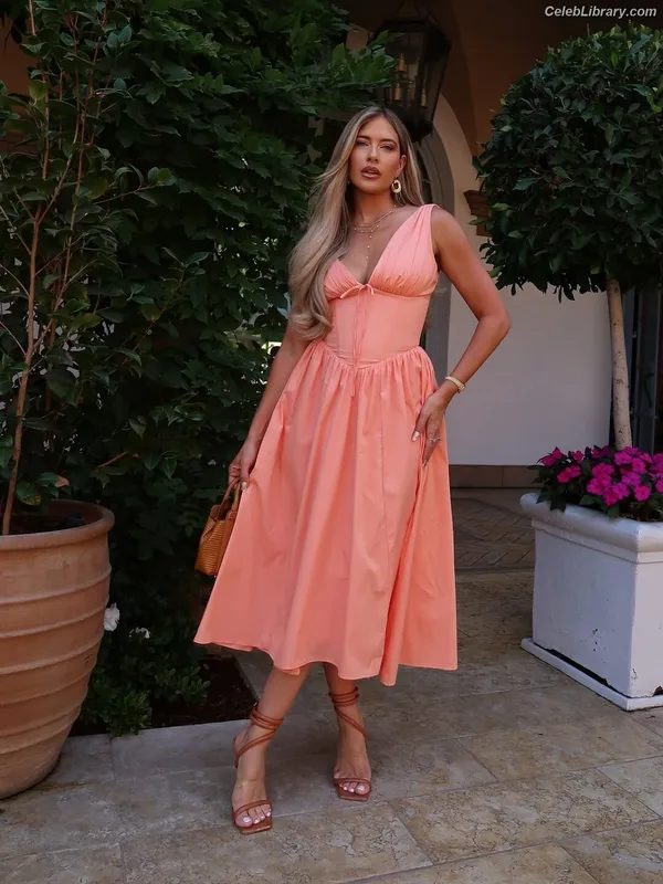 Barbie Blank photo 14 of 1881