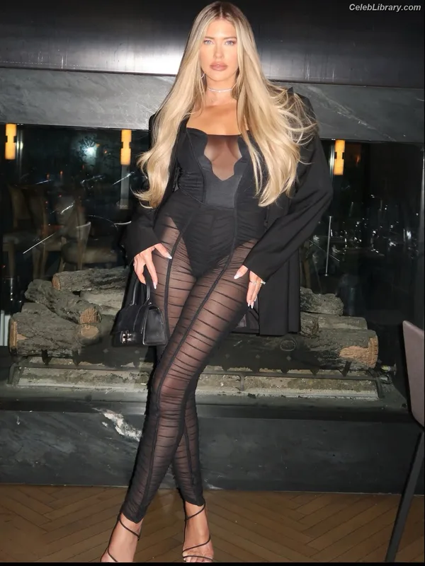 Barbie Blank photo 9 of 1881