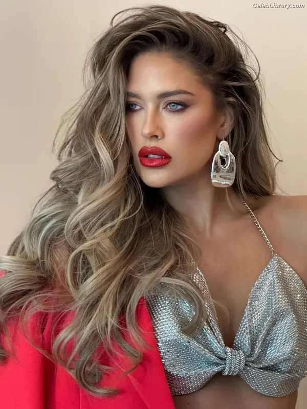 Barbie Blank photo 20 of 1881