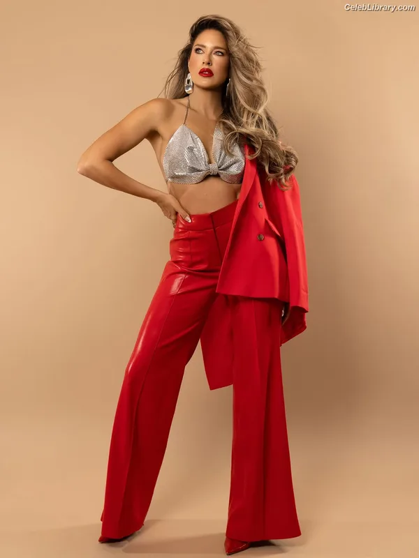 Barbie Blank photo 1 of 1881