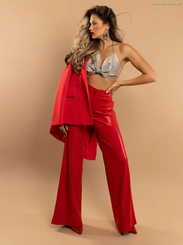 Barbie Blank photo 7 of 1881