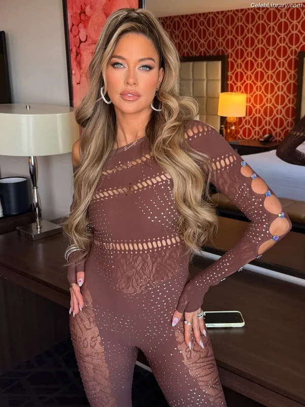 Barbie Blank photo 1 of 1881