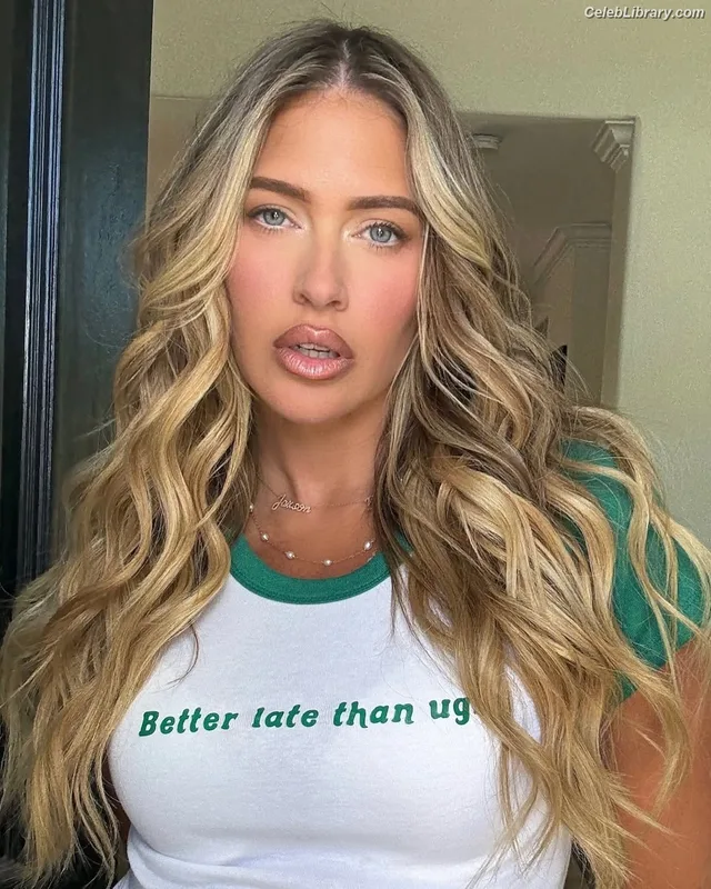 Barbie Blank photo 13 of 1881