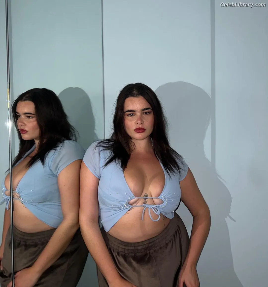 Barbie Ferreira photo 14 of 267